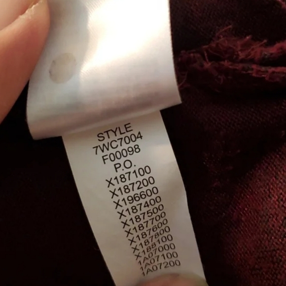 Lucky Brand Burgundy Women's V-Neck Sweater, S/P - Picture 14 of 14